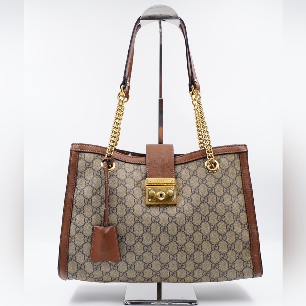 AS63❤️ GUCCI GG Supreme Monogram Padlock Tote